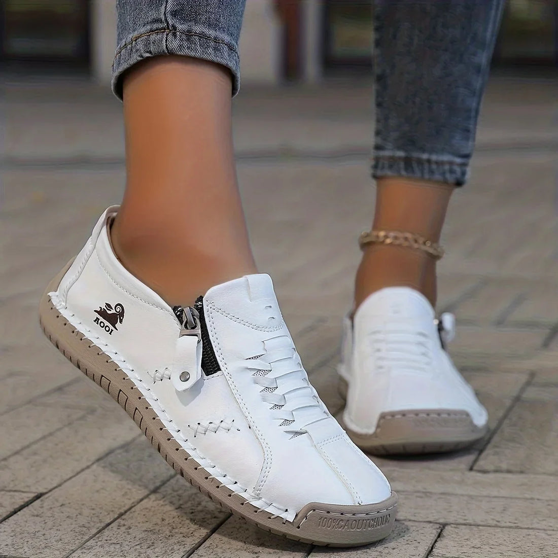 Sienna – Everyday Comfort Zip Sneakers