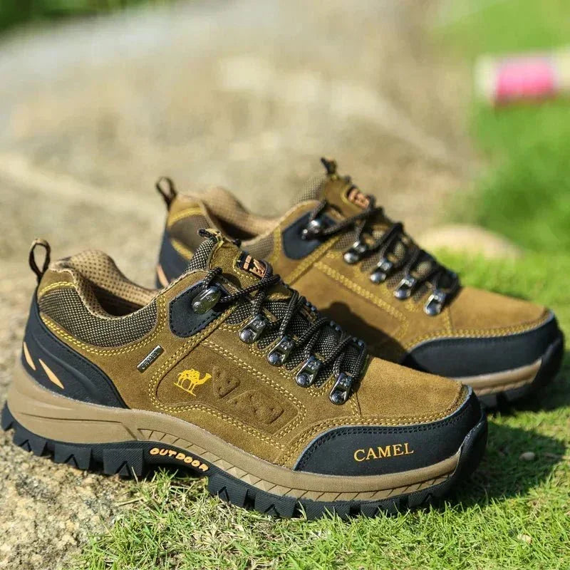 Camel Mid - Trail Boots