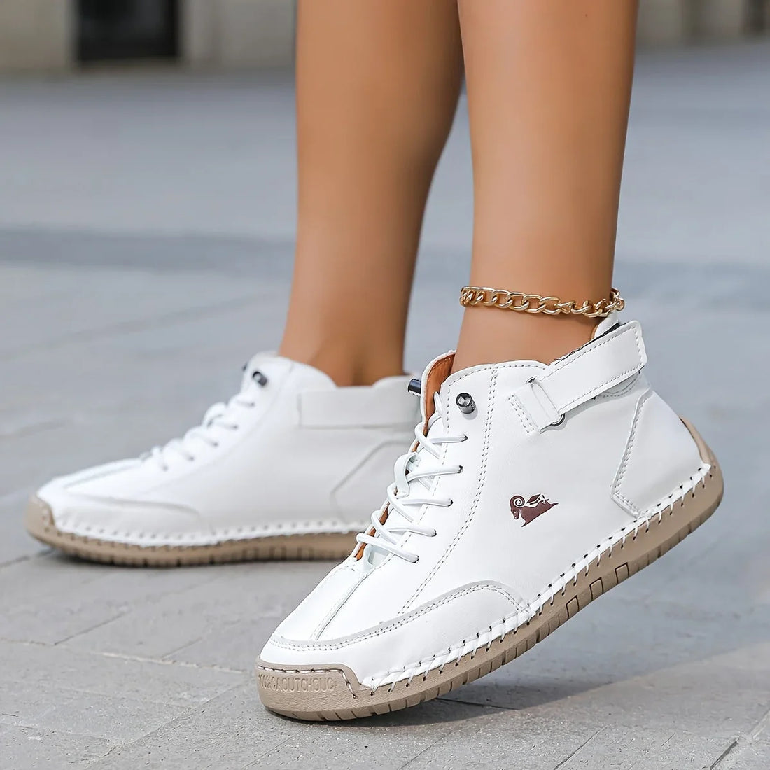 Lola - Ankle-High Comfort Sneakers